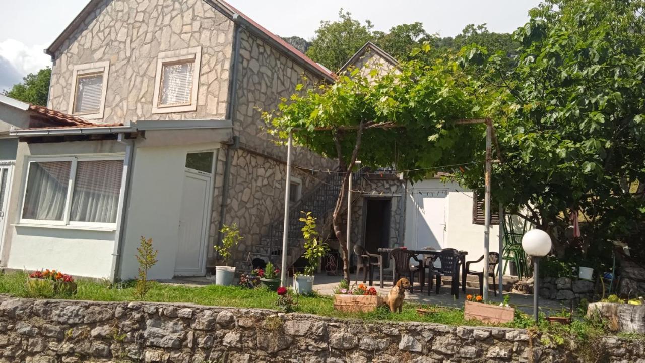 Guest House Vodica Virpazar Exteriör bild